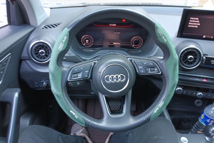 Used Audi Q2L e-tron 2019 Q2L e-tron Pure Electric Smart Enjoyment Model Steering Wheel