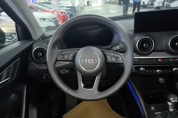 Used Audi Q2L e-tron 2019 Q2L e-tron Pure Electric Smart Enjoyment Model Steering Wheel