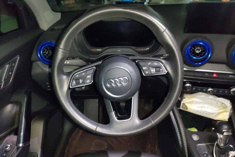 Used Audi Q2L e-tron 2019 Q2L e-tron Pure Electric Smart Enjoyment Model Steering Wheel