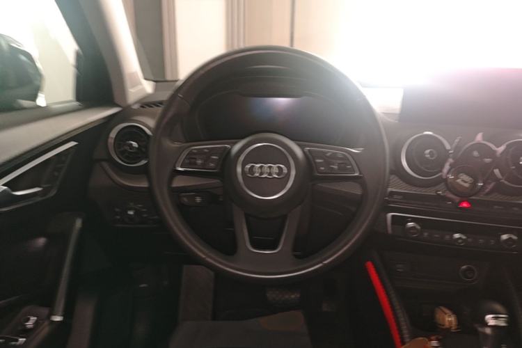 Used Audi Q2L e-tron 2019 Q2L e-tron Pure Electric Smart Enjoyment Model Steering Wheel