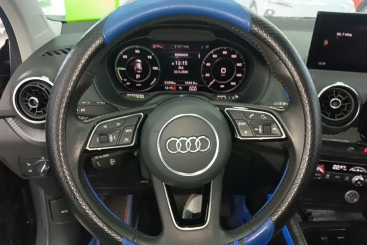 Used Audi Q2L e-tron 2019 Q2L e-tron Pure Electric Smart Enjoyment Model Steering Wheel