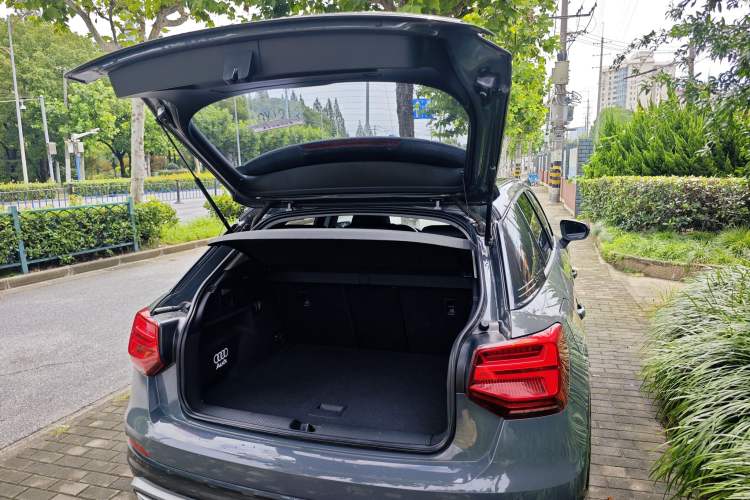 Used Audi Q2L e-tron 2019 Q2L e-tron Pure Electric Smart Enjoyment Model Trunk