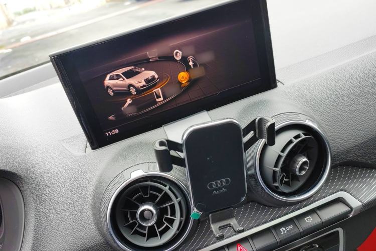 Used Audi Q2L e-tron 2019 Q2L e-tron Pure Electric Smart Enjoyment Model Interior 4
