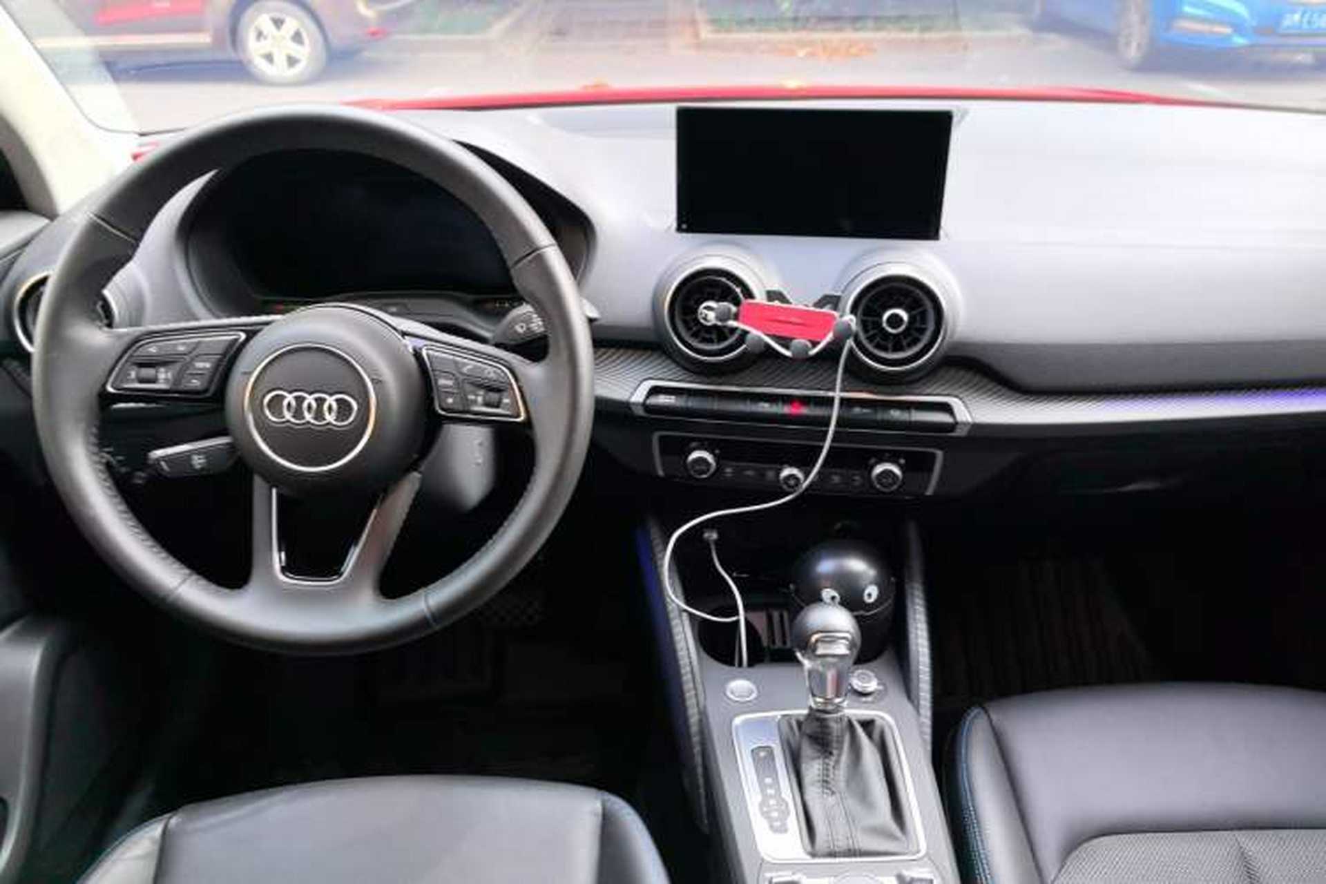 Used Audi Q2L e-tron 2019 Q2L e-tron Pure Electric Smart Enjoyment Model Center Console