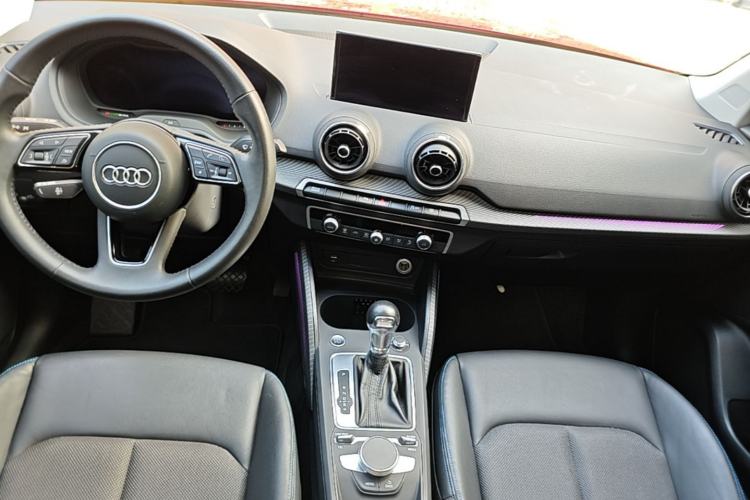 Used Audi Q2L e-tron 2019 Q2L e-tron Pure Electric Smart Style Center Console