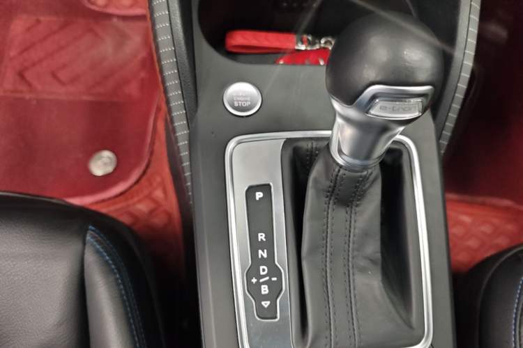 Used Audi Q2L e-tron 2019 Q2L e-tron Pure Electric Smart Enjoyment Model Gear Lever