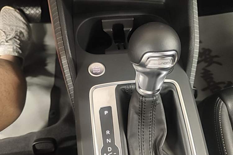 Used Audi Q2L e-tron 2019 Q2L e-tron Pure Electric Smart Enjoyment Model Gear Lever