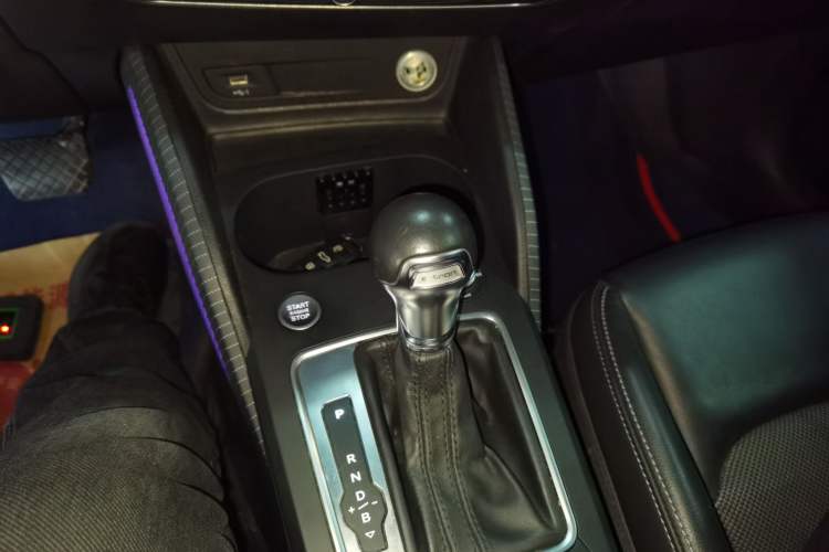 Used Audi Q2L e-tron 2019 Q2L e-tron Pure Electric Smart Enjoyment Model Gear Lever