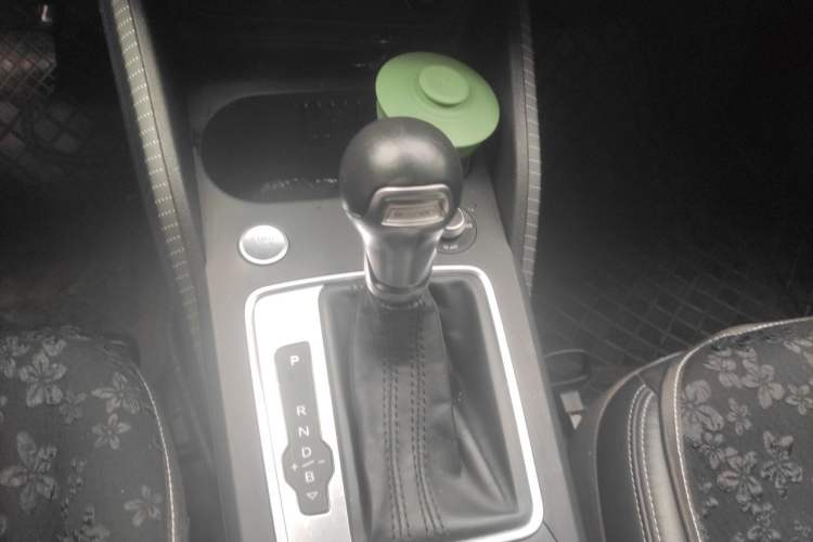 Used Audi Q2L e-tron 2019 Q2L e-tron Pure Electric Smart Enjoyment Model Gear Lever