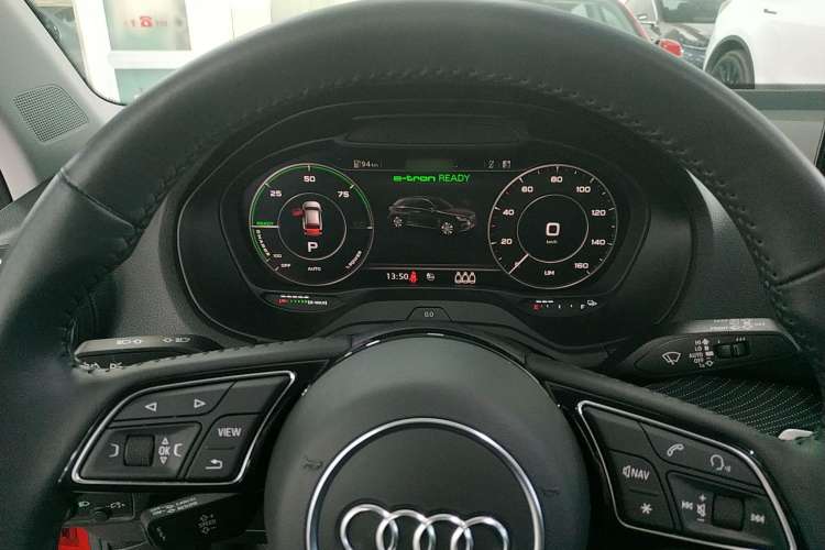 Used Audi Q2L e-tron 2019 Q2L e-tron Pure Electric Smart Enjoyment Model Instrument Cluster