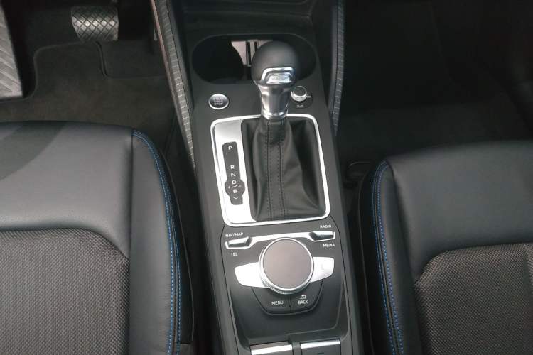 Used Audi Q2L e-tron 2019 Q2L e-tron Pure Electric Smart Enjoyment Model Interior 3