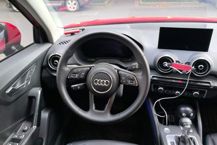Used Audi Q2L e-tron 2019 Q2L e-tron Pure Electric Smart Enjoyment Model Steering Wheel