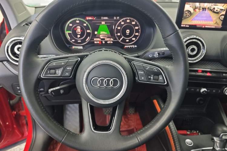 Used Audi Q2L e-tron 2019 Q2L e-tron Pure Electric Smart Enjoyment Model Steering Wheel