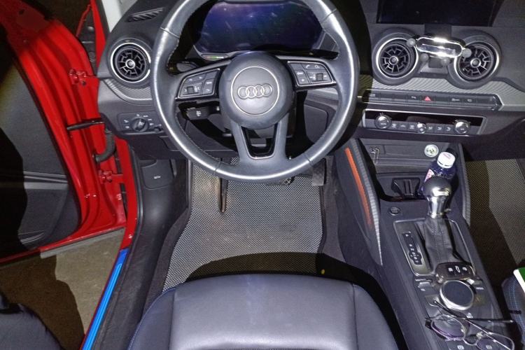 Used Audi Q2L e-tron 2019 Q2L e-tron Pure Electric Smart Enjoyment Model Steering Wheel