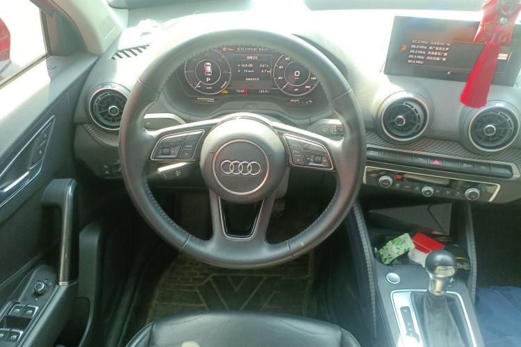 Used Audi Q2L e-tron 2019 Q2L e-tron Pure Electric Smart Enjoyment Model Steering Wheel