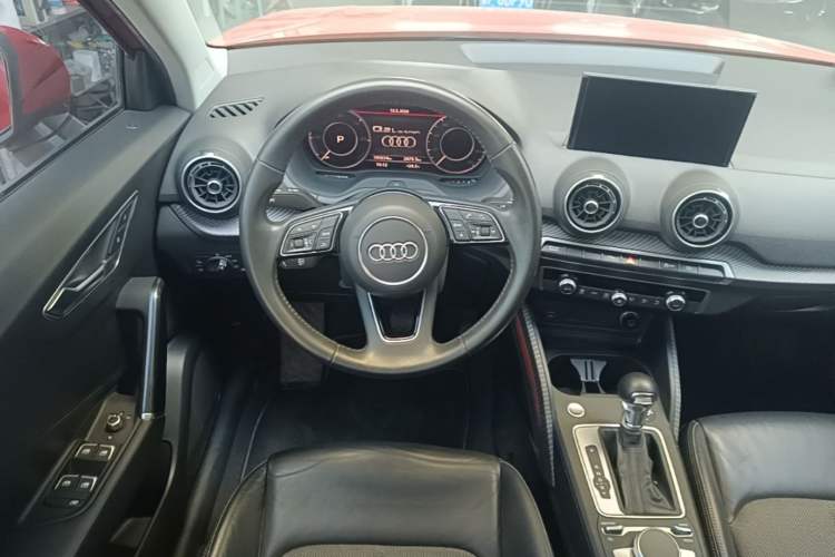 Used Audi Q2L e-tron 2019 Q2L e-tron Pure Electric Smart Enjoyment Model Steering Wheel