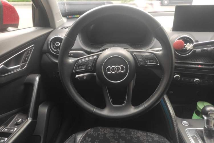 Used Audi Q2L e-tron 2019 Q2L e-tron Pure Electric Smart Enjoyment Model Steering Wheel