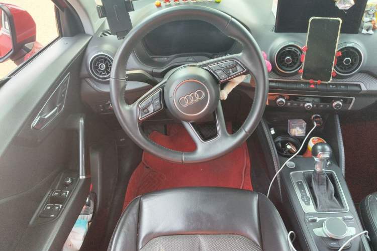 Used Audi Q2L e-tron 2019 Q2L e-tron Pure Electric Smart Style Steering Wheel