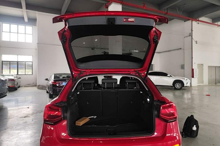 Used Audi Q2L e-tron 2019 Q2L e-tron Pure Electric Smart Enjoyment Model Trunk