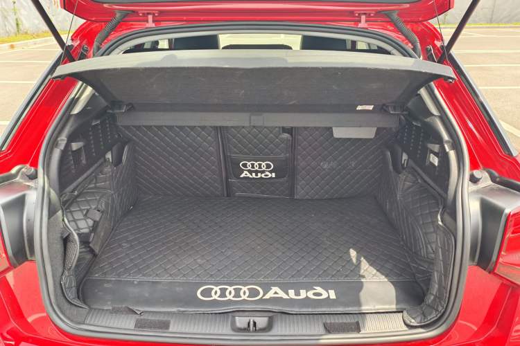 Used Audi Q2L e-tron 2019 Q2L e-tron Pure Electric Smart Enjoyment Model Trunk
