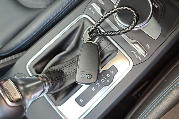 Used Audi Q2L e-tron 2019 Q2L e-tron Pure Electric Smart Style Vehicle Key