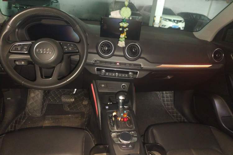 Used Audi Q2L e-tron 2019 Q2L e-tron Pure Electric Smart Style Center Console