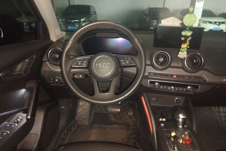 Used Audi Q2L e-tron 2019 Q2L e-tron Pure Electric Smart Style Steering Wheel