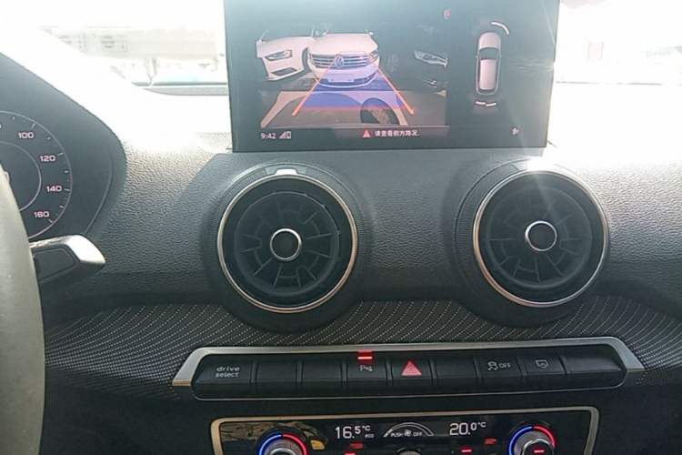 Used Audi Q2L e-tron 2019 Q2L e-tron Pure Electric Smart Enjoyment Model Audio And AC Panel