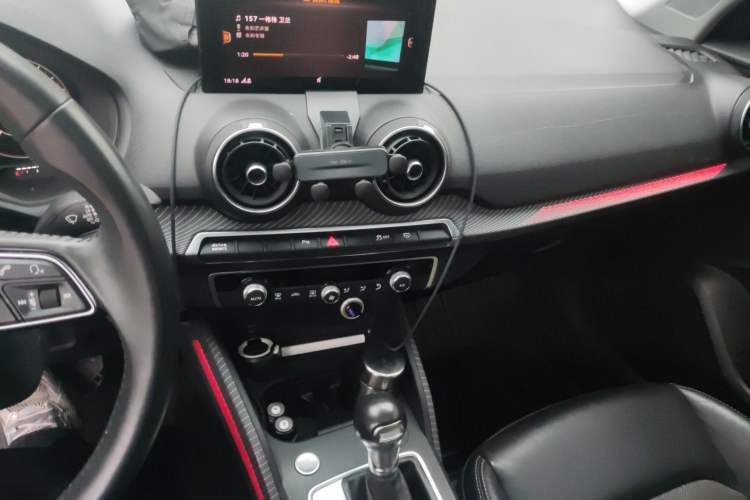 Used Audi Q2L e-tron 2019 Q2L e-tron Pure Electric Smart Style Audio And AC Panel