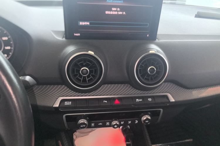Used Audi Q2L e-tron 2019 Q2L e-tron Pure Electric Smart Style Audio And AC Panel