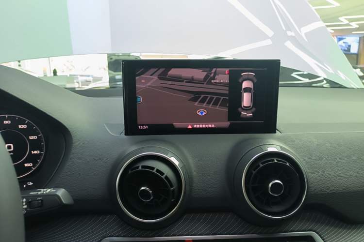 Used Audi Q2L e-tron 2019 Q2L e-tron Pure Electric Smart Style Audio And AC Panel