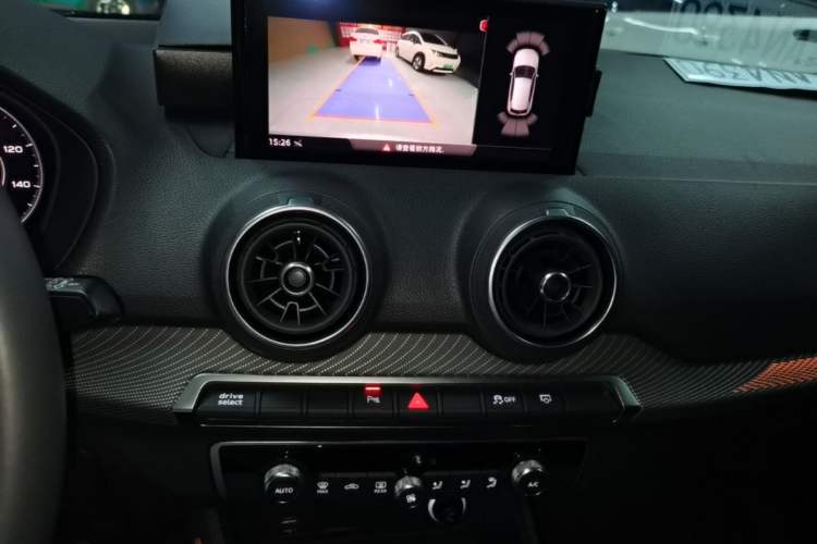 Used Audi Q2L e-tron 2019 Q2L e-tron Pure Electric Smart Enjoyment Model Audio And AC Panel