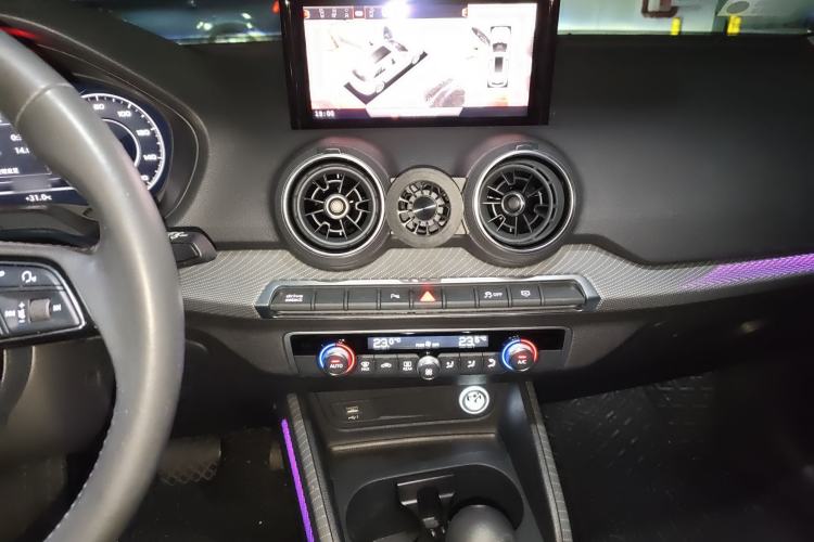 Used Audi Q2L e-tron 2019 Q2L e-tron Pure Electric Smart Style Audio And AC Panel