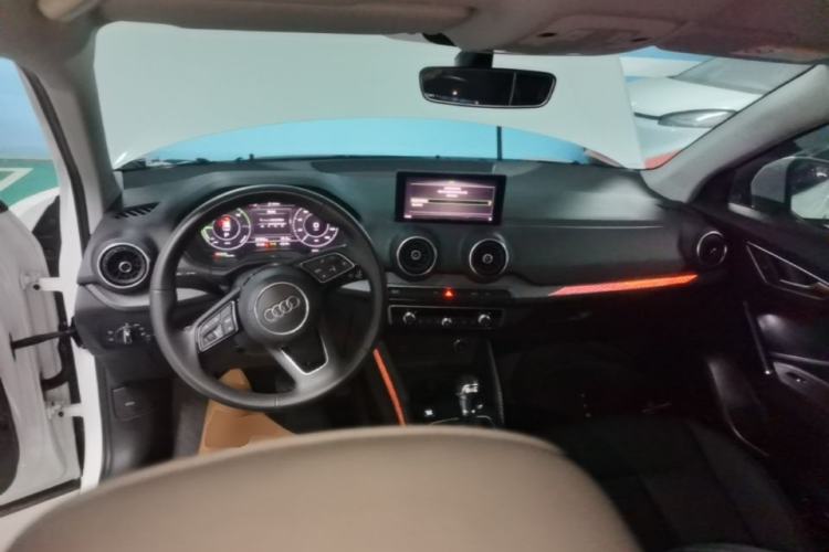 Used Audi Q2L e-tron 2019 Q2L e-tron Pure Electric Smart Style Center Console