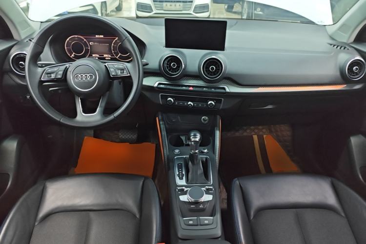 Used Audi Q2L e-tron 2019 Q2L e-tron Pure Electric Smart Enjoyment Model Center Console