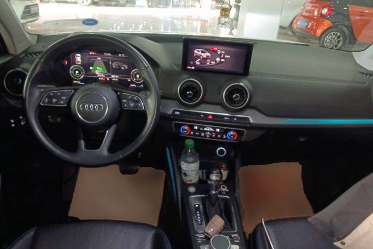 Used Audi Q2L e-tron 2019 Q2L e-tron Pure Electric Smart Enjoyment Model Center Console