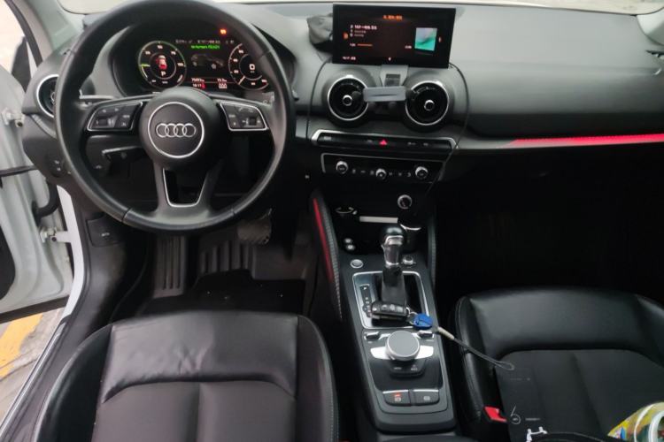 Used Audi Q2L e-tron 2019 Q2L e-tron Pure Electric Smart Style Center Console