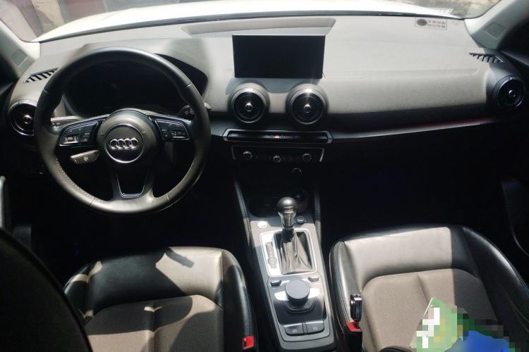 Used Audi Q2L e-tron 2019 Q2L e-tron Pure Electric Smart Style Center Console