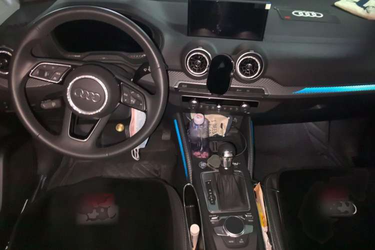 Used Audi Q2L e-tron 2019 Q2L e-tron Pure Electric Smart Enjoyment Model Center Console