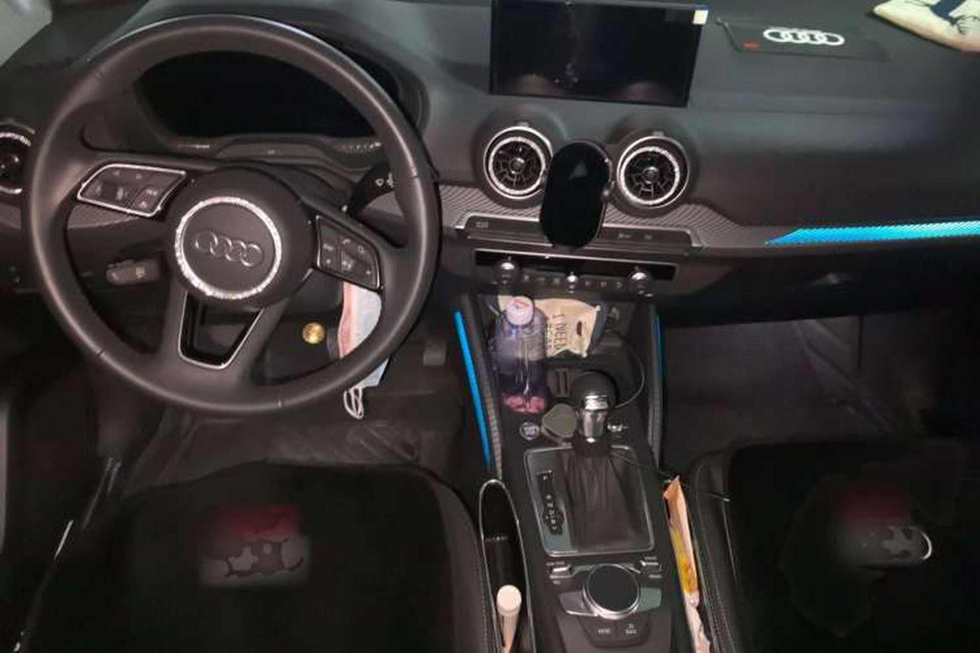 Used Audi Q2L e-tron 2019 Q2L e-tron Pure Electric Smart Enjoyment Model Center Console
