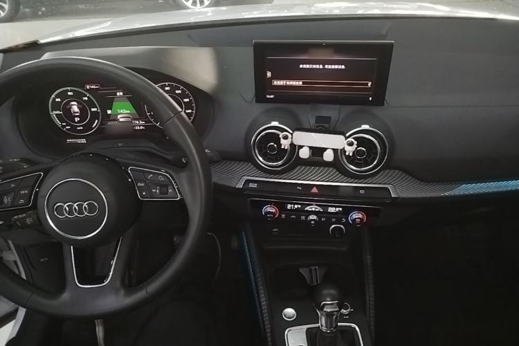 Used Audi Q2L e-tron 2019 Q2L e-tron Pure Electric Smart Enjoyment Model Center Console