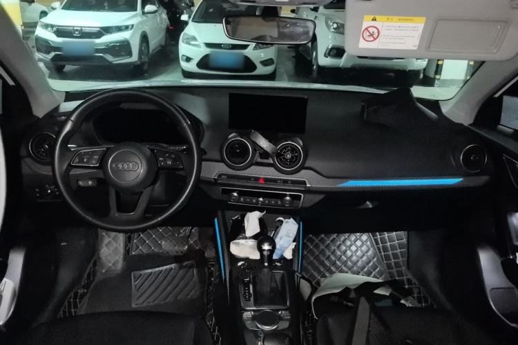 Used Audi Q2L e-tron 2019 Q2L e-tron Pure Electric Smart Style Center Console