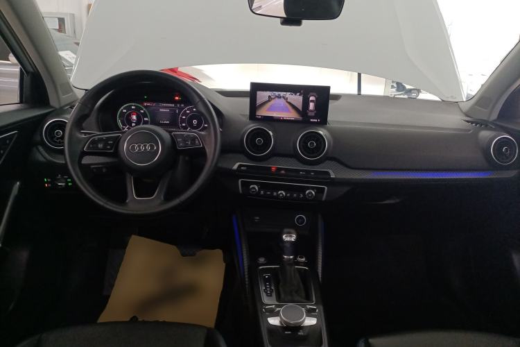 Used Audi Q2L e-tron 2019 Q2L e-tron Pure Electric Smart Enjoyment Model Center Console