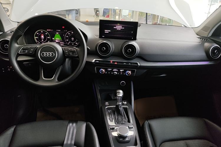 Used Audi Q2L e-tron 2019 Q2L e-tron Pure Electric Smart Enjoyment Model Center Console
