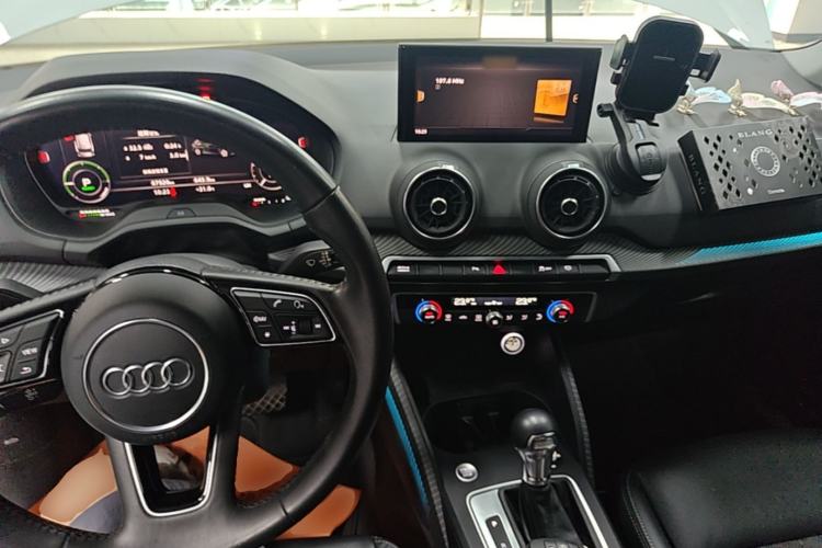 Used Audi Q2L e-tron 2019 Q2L e-tron Pure Electric Smart Style Center Console