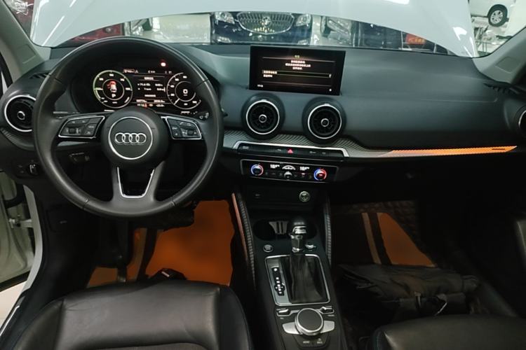 Used Audi Q2L e-tron 2019 Q2L e-tron Pure Electric Smart Enjoyment Model Center Console