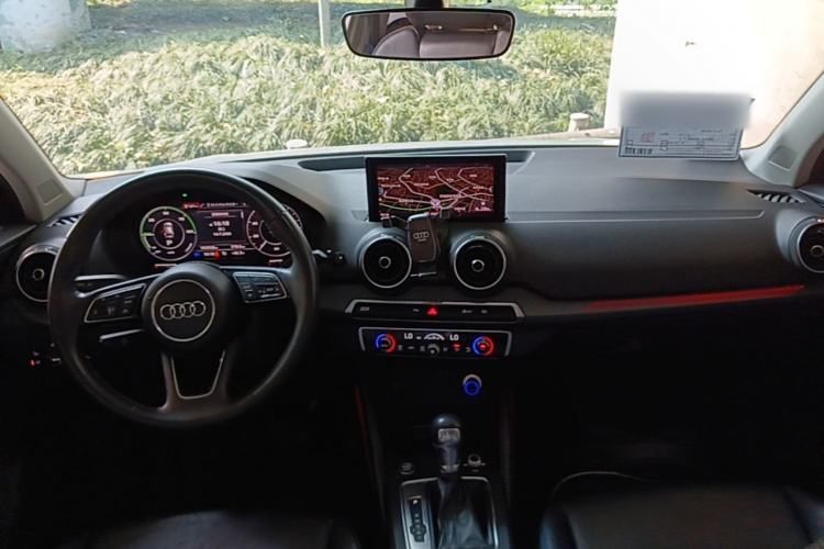 Used Audi Q2L e-tron 2019 Q2L e-tron Pure Electric Smart Enjoyment Model Center Console