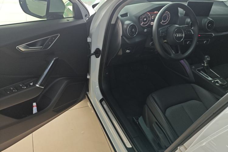 Used Audi Q2L e-tron 2019 Q2L e-tron Pure Electric Smart Enjoyment Model Driver Seat
