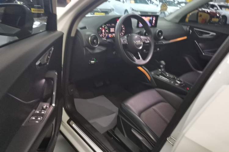 Used Audi Q2L e-tron 2019 Q2L e-tron Pure Electric Smart Enjoyment Model Driver Seat
