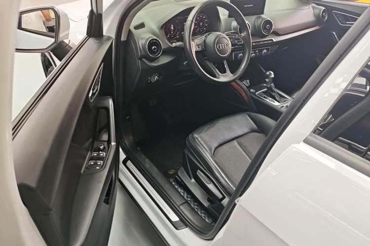 Used Audi Q2L e-tron 2019 Q2L e-tron Pure Electric Smart Enjoyment Model Driver Seat